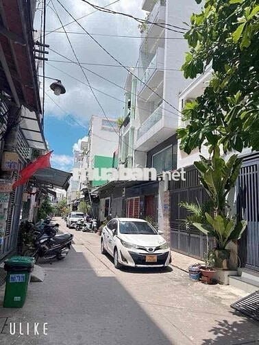 Cho thuê nhà 9tr Hėm xe tai 2 tầng kế bên Eon Tân phú 2pn 2tolet