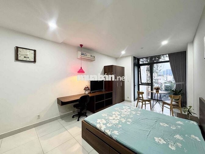Căn Hộ Balcony 35m2 FullNT Cao Cấp - MGR - Thang Máy - Hẽm Oto An Ninh