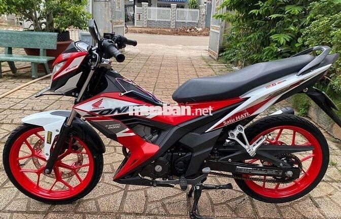 Cửa hàng cần bán 3 xe Sonic 150 bản đặc biệt 9 chu