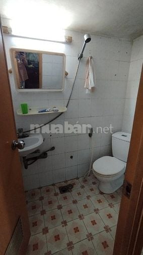 Chính chủ cho thuê lâu dài căn hộ tập thể tầng 2