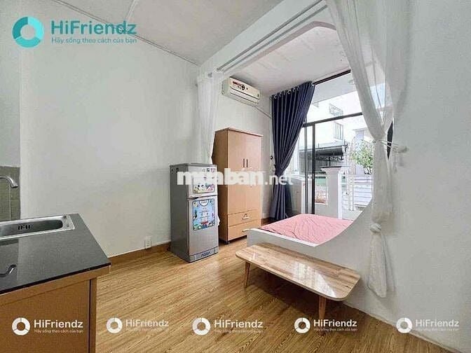 CĂN HỘ BAN CÔNG FULL NỘI THẤT NGAY PHAN XÍCH LONG GẦN NGÃ 4 PHÚ NHUẬN