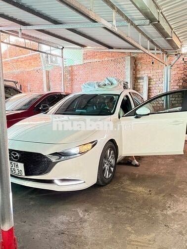 Mazda 3 2021 1.5L Luxury - 51926 km