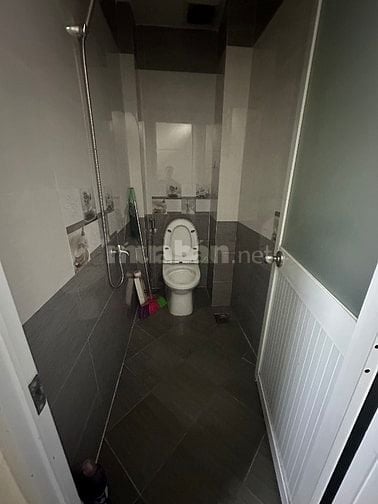 HXT 48m2 2 tâng btct 3 PN Cư xá tự do CMT8, p7, Tân Bình