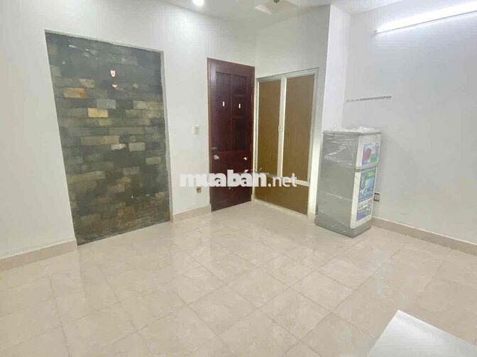 Cho thuê gấp căn hộ giá rẻ tại Phú Nhuận với đầy đủ nội thất giờ giấc