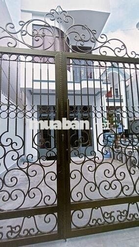 nhà 7 triệu - 3 phòng ngủ có sân đậu ô tô gần BV Phụ Sản Cần Thơ