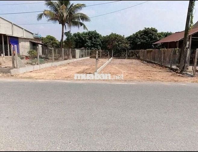 Bán đất 5x25 full thổ cư đường Suối Lội - Tân Thông Hội giá 1tỷ1, SHR