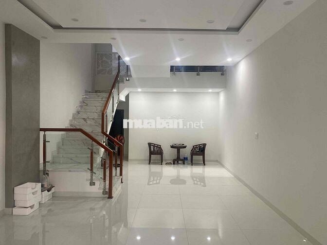 CHO THUÊ TOÀ NHÀ 4 TẦNG MỚI 99%