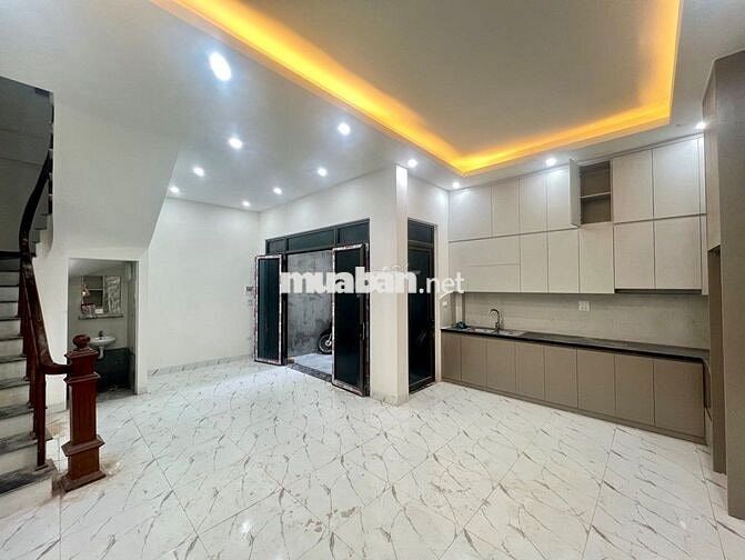 Bán nhà Tựu Liệt, Thanh Trì, vài bước ra phố, hàng xóm Bằng B, 58m2,