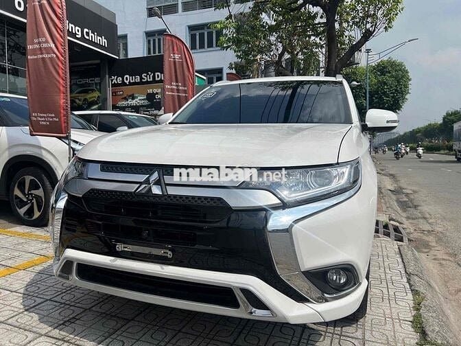 Mitsubishi Outlander 2024 2.0 CVT - 12048 km