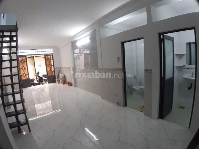 Cho thuê nhà mới, hẻm 373 Lý Thường Kiệt Tân Bình
