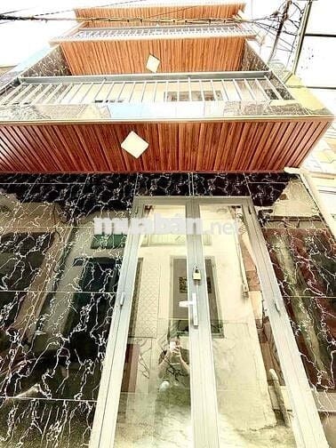 Bán nhà Quang Trung, 25m2, 3 Tầng, 2PN,Bước 3 bước ra tới chợ,Kế Bên V