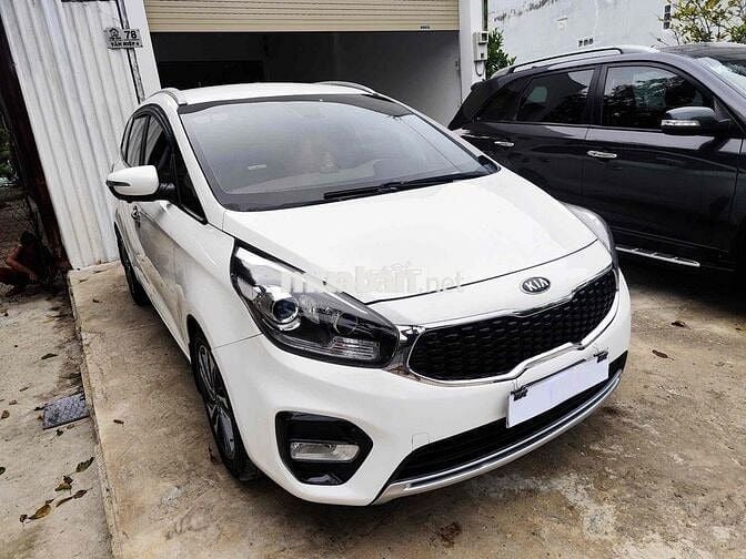 Kia Rondo 2018 2.0 GAT - 100000 km
