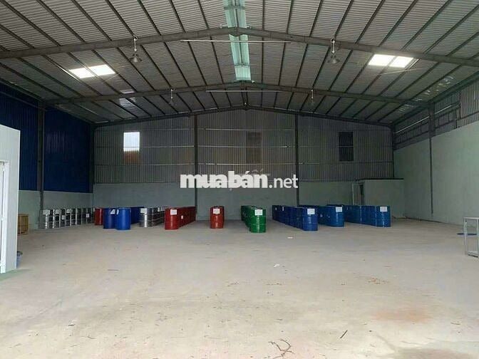 Cho thuê xưởng Dĩ An 600m/33tr bao VAT đường cont điện 3fa VP làm việc