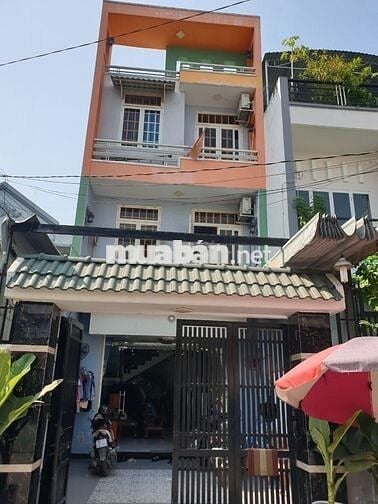 HOT- Bán gấp nhà 2 lầu DT 5x20, đường 6m, gần chợ Tân Phú Cường Q12