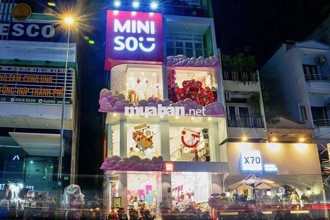 Cho thuê MBKD tại Góc 2 MT Nguyễn Trãi 2 chiều sàn suốt chỉ 18 triệu