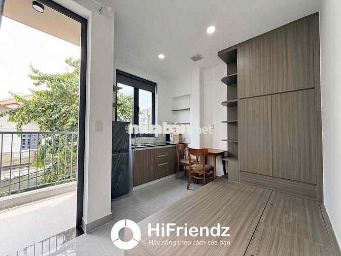 🔥CHO THUÊ CĂN HỘ BAN CÔNG MỚI 100%- DI CHUYỂN THANG MÁY