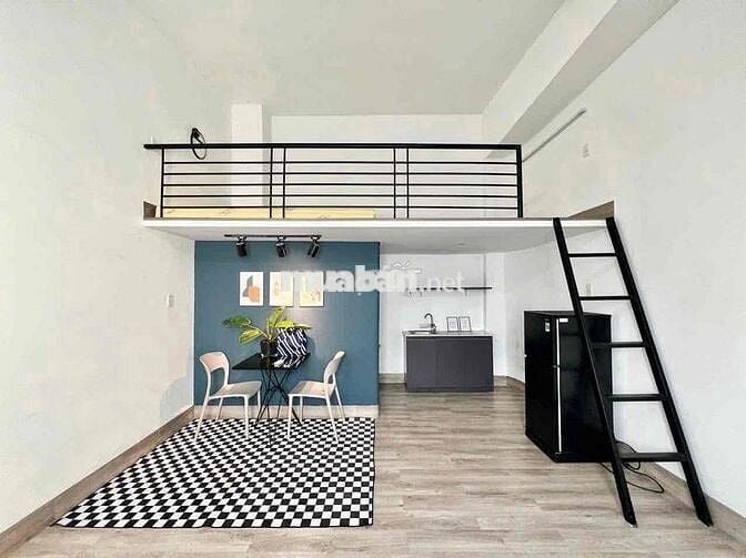 Duplex cao 4m Thoáng - Cửa Sổ - Công viên Hoàng Văn Thụ - ưu đãi 500k