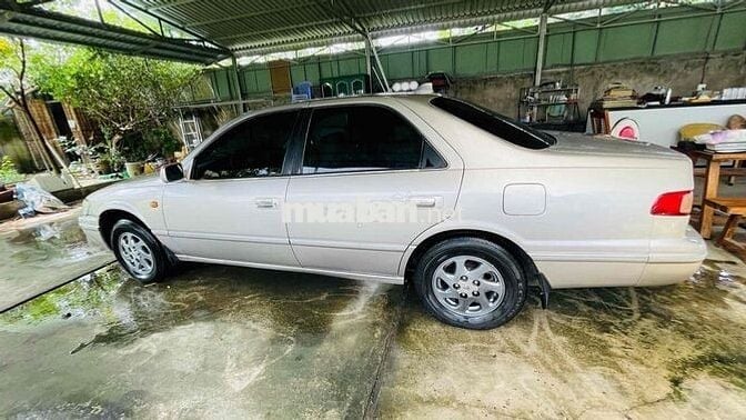 Toyota Camry 1997 - 100000 km