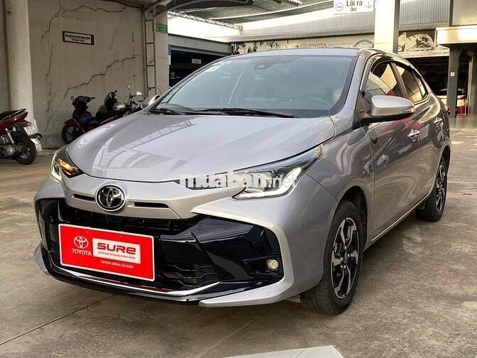 Toyota Vios số tự động G 2024 màu bạc xe zin