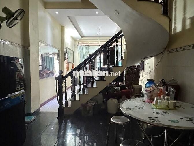 Bán nhà 3 tầng và 22 phòng trọ ngay KCN Sóng Thần giá 13,2 tỷ