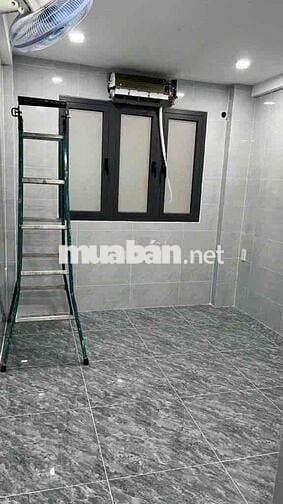 nhà nguyên căn tại Quận 3 - giá rẻ