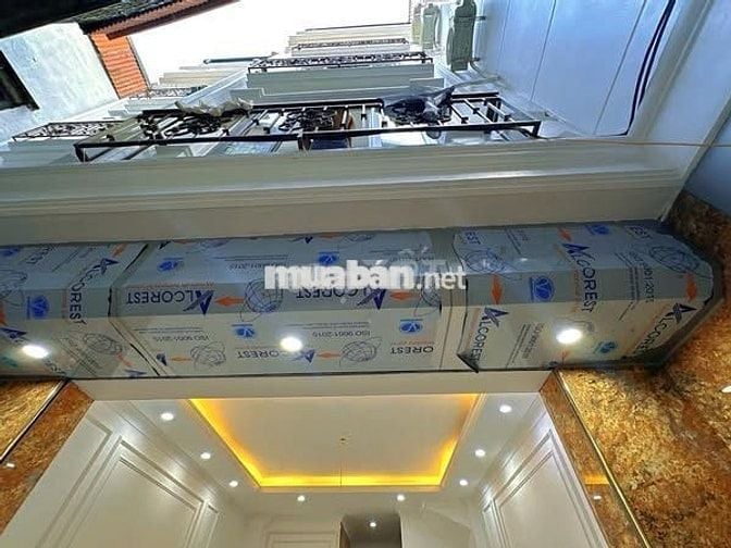 🏡 PHÁO ĐÀI LÁNG – 30/34m² – 6 TẦNG – MT 4m – GIÁ 8.75 TỶ – ĐỐNG ĐA 🏡