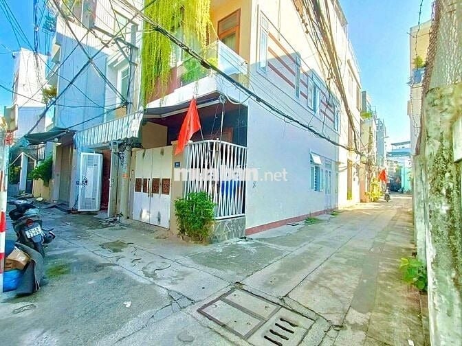 Bán nhà 2 tầng kiệt oto tải thông