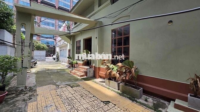 NGANG 15M- ĐỐI DIỆN TOÀ NGÂN HÀNG ĐÔNG Á SỐ 95 CMT8 QUẬN 3