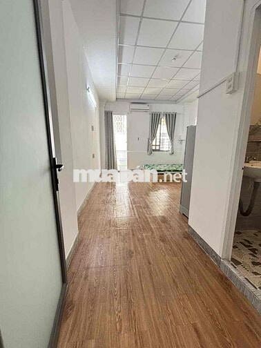 🔥STUDIO BAN CÔNG 40M2 Ở ĐƯỢC 3-4 NGƯỜI NGAY SÂN BAY