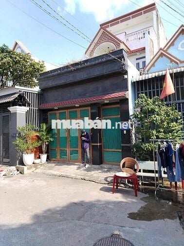 Bán nhà mặt tiền Tân Đông Hiệp, Dĩ An