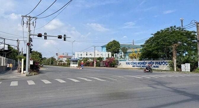 Lô Đất 80m2 Hẻm Xe Hơi Ngay KCN Hiệp Phước Với Giá Chỉ 35tr/m2.