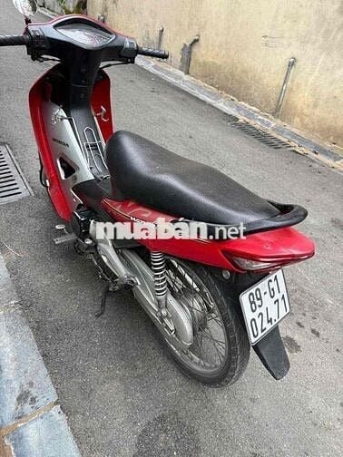 e bán wawe a màu đỏ máy ngon sẵn đi lâu dài ạ