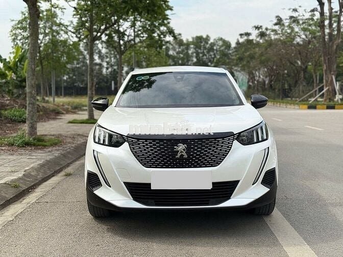 Peugeot 2008 GT Line model 2022