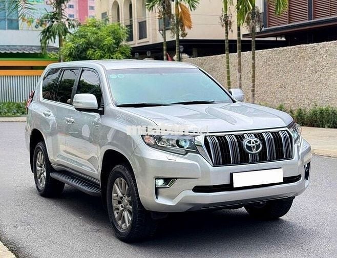 Toyota Prado 4x4 nhập Nhật một chủ giữ gìn 2019