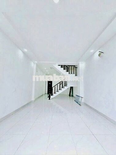 Vỡ nợ tôi bán gấp nhà 1T1L 63, 9m2 Lâm Văn Bền Q7 Gía 1,29 tỷ SHR