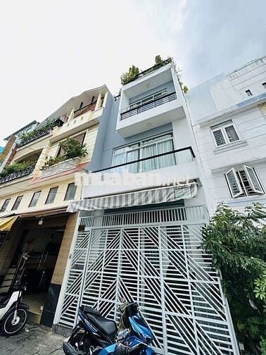 Bán nhà Bình Thạnh hẻm xe hơi - Đinh Tiên Hoàng - 33m2- 4 tầng- 5.x Tỷ
