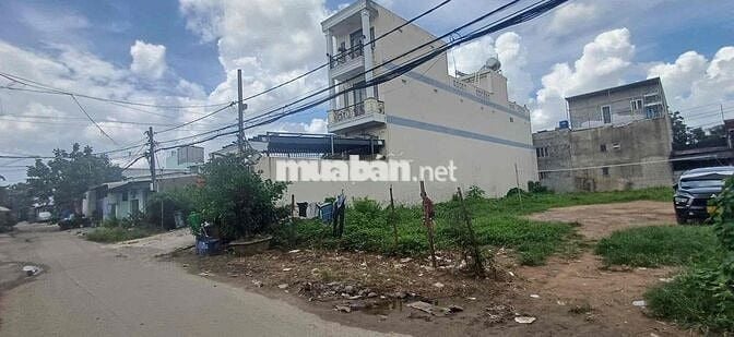 2 lô ngang 5,2 dai 32 giá 5 tỷ 8 ngay  chợ liên ấp 2-3, VLB