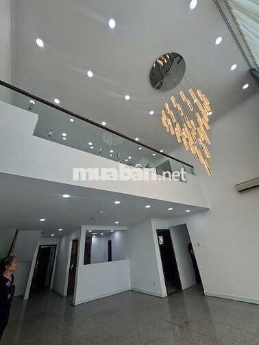 Bán căn hộ Penhouse Giai Việt   ,Tạ Quang Bửu  P5, Q8. 227m2