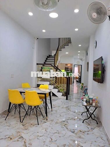 Bán nhà Phú Nhuận, hẻm xe hơi, 85m2, 4 Tầng 5PN, Phan Đăng Lưu, 8.x tỷ