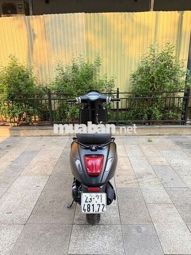 VESPA SPRINT tặng Dầu Máy,Dầu Láp, Quạt Xoay Gió