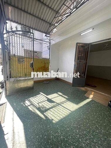 Nhà 5x20m 2 phòng mới hẻm Nguyễn Văn Cừ