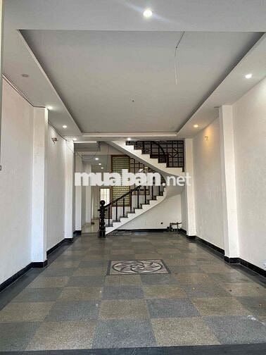Mặt tiền Hòa Minh - 7 phòng lớn - 15 triệu
