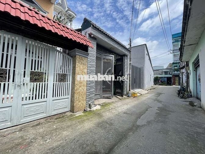 Bán nhà tân Thới Hiệp giá cực rẻ