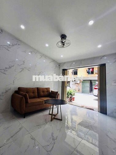 Bán căn tập thể Viglacera Thạch bàn,DT 40m,ô tô đỗ cửa,hơn 2 tỷ.