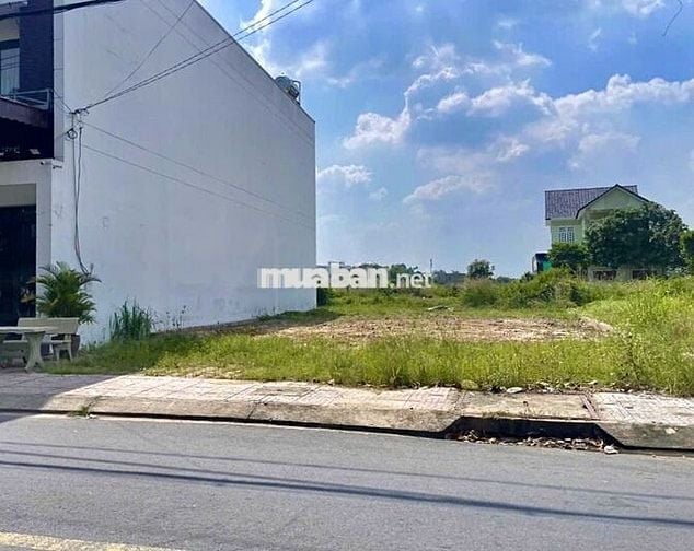 Mặt tiền Thị Trấn Củ Chi, Ngay Trung Tâm Hành Chính 225m2 Giá 650Trieu
