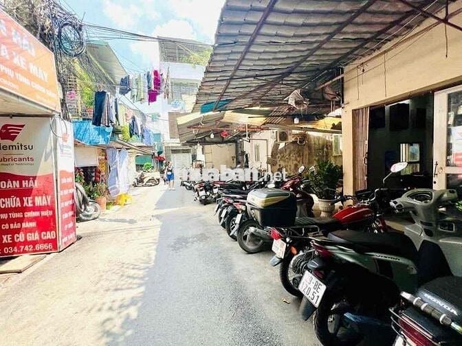 cần bán nhà tập thể VĂN CHƯƠNG