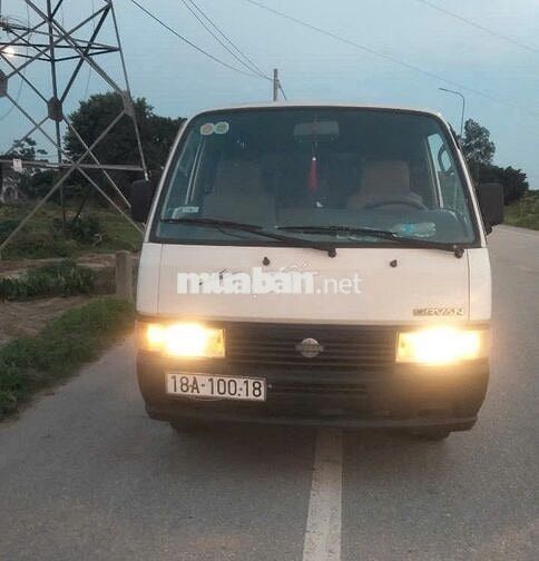 Nissan Urvan 3 chỗ