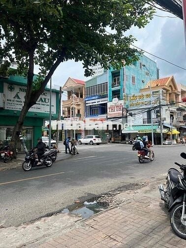bán nhà MT ngã tư Lê Lai, khu kd sầm uất