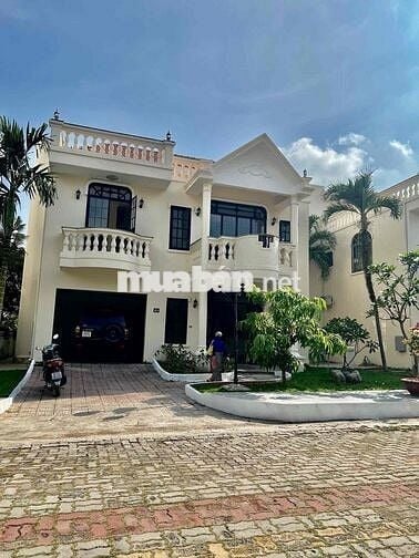 Cho Thuê Nguyên Căn Biệt Thự DT600m2 1Trệt 2Lầu 5Pn 6Wc Gara Ôtô