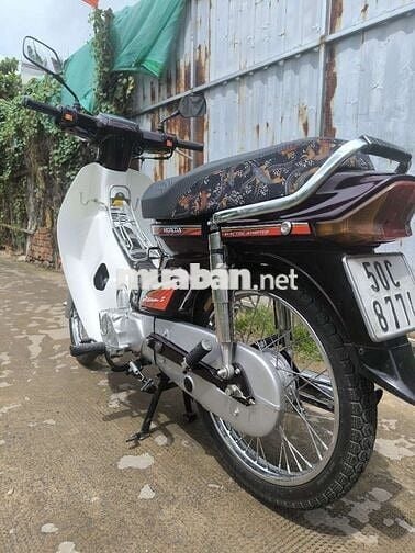 Xe bán nhiều đời chủ bao tranh chấp